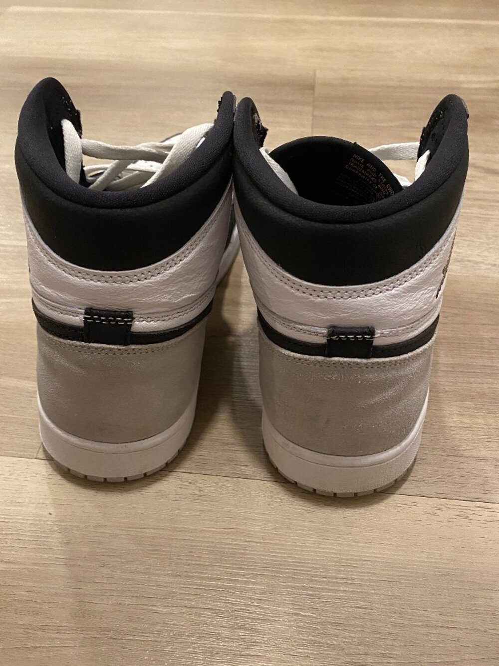Air Jordan 1 High OG Stage Haze Men’s 9.5 Style Code: 555088-108 Excellent Cond. - Picture 3 of 13